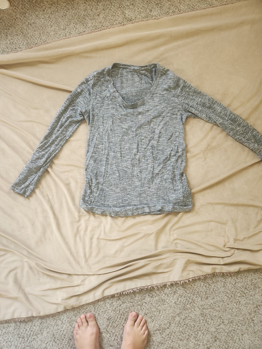 Maternity Women’s Long Sleeve Heather Gray Scoop Neck Top